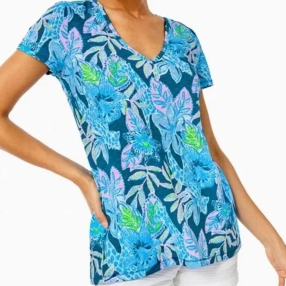 Lilly Pulitzer Blue Floral V-Neck Tee